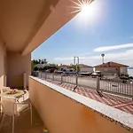 In Near & Pool Βίλα *