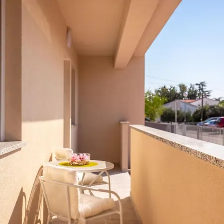 Villa In Near & Pool