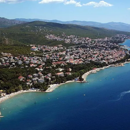 Villa In Near & Pool Dramalj